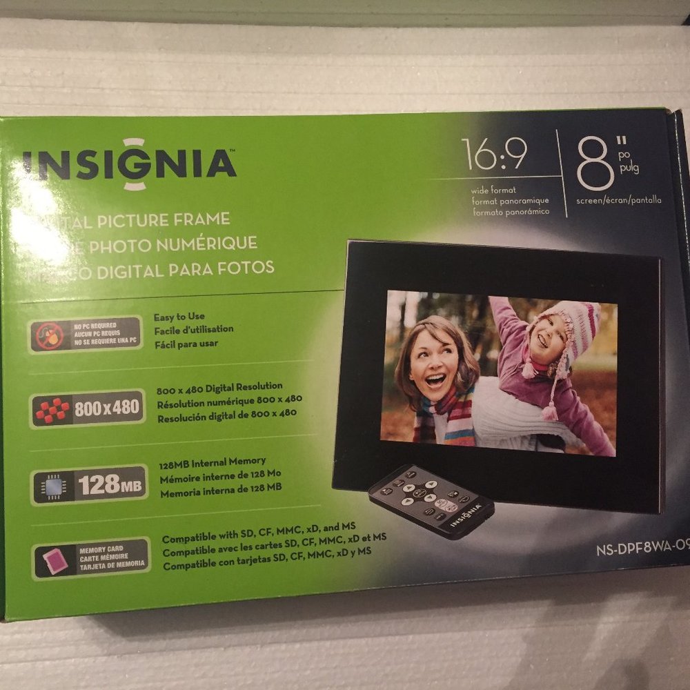 Insignia 8" Digital Photo Frame with Remote - NEW! - HOST PICK!